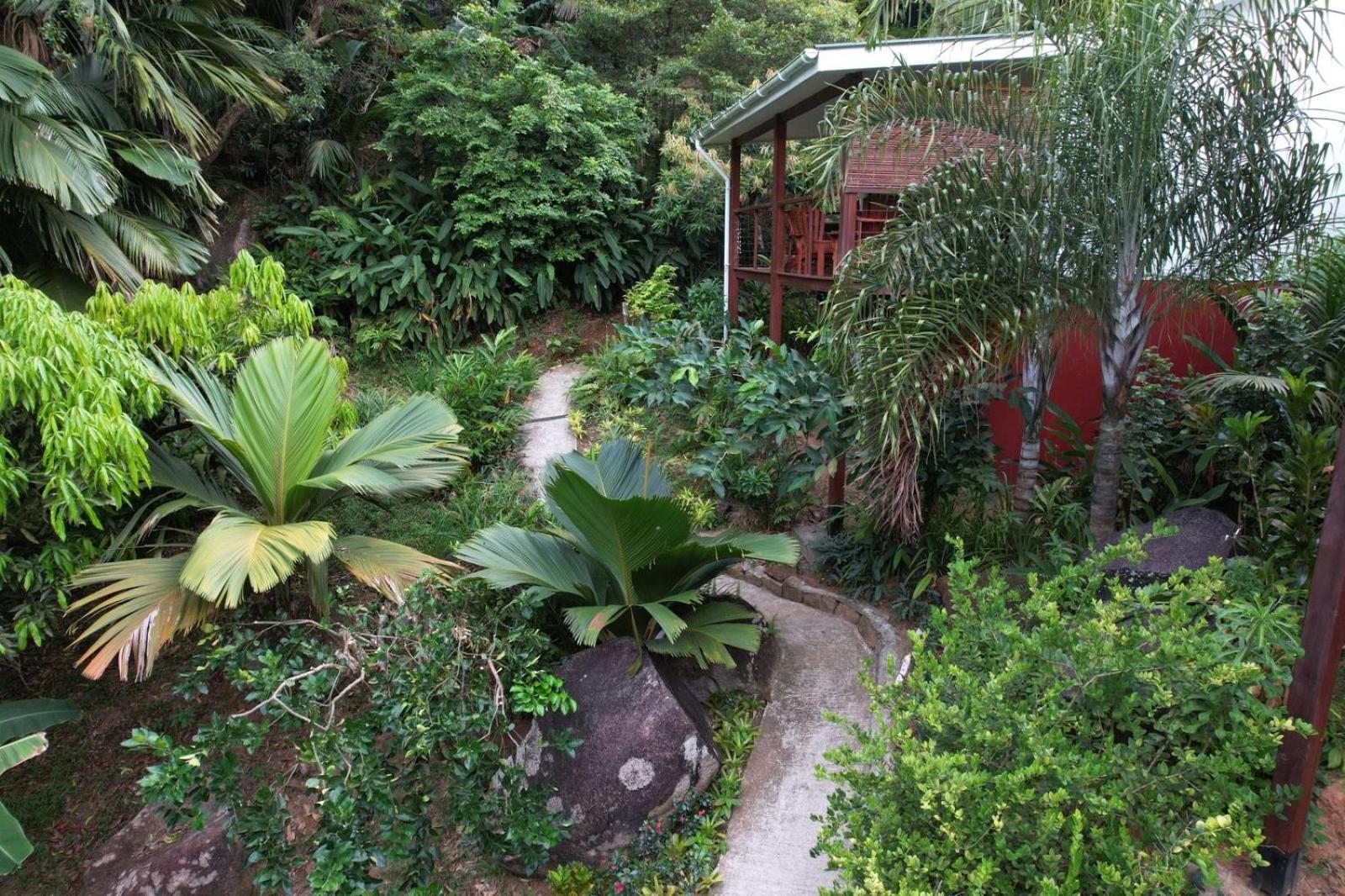 Cashew Nut Grove Chalets Port Glaud Extérieur photo