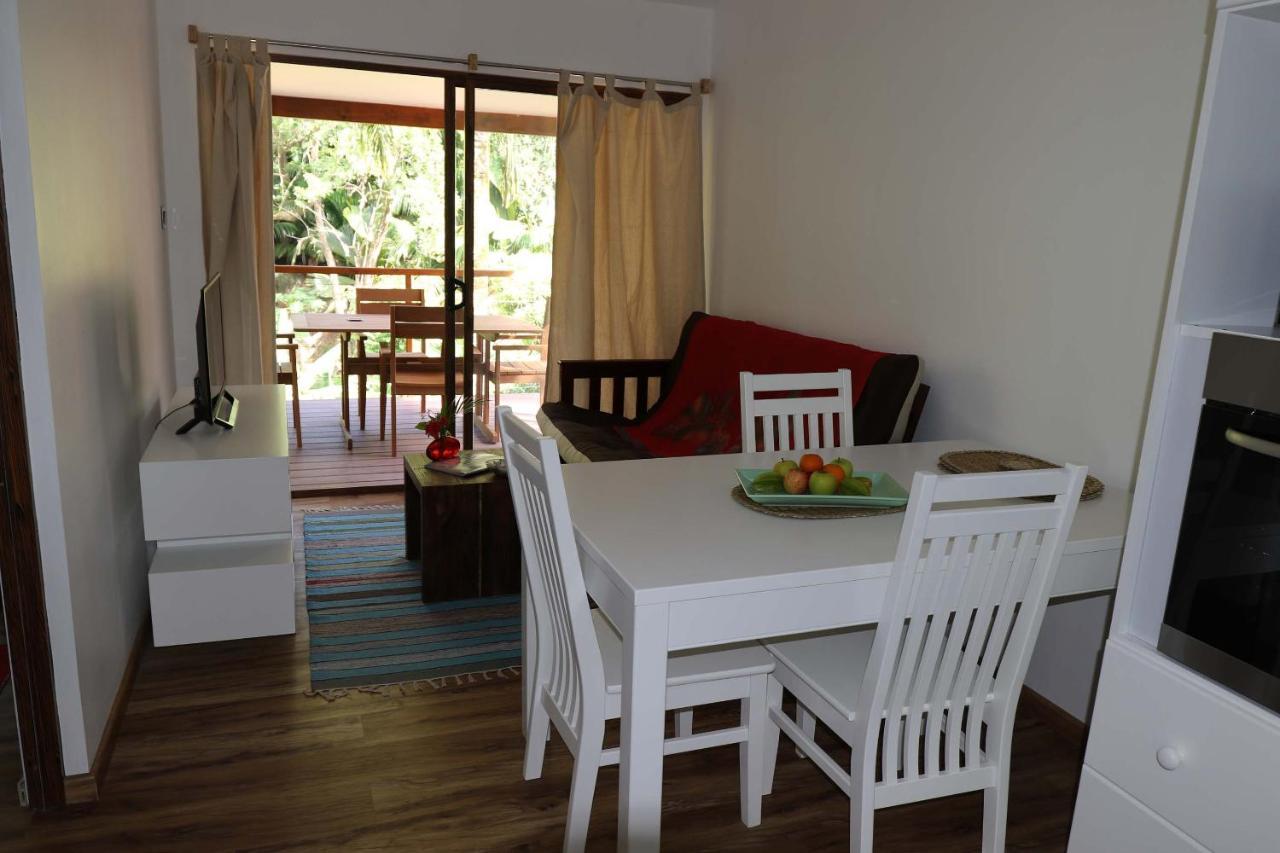 Cashew Nut Grove Chalets Port Glaud Extérieur photo