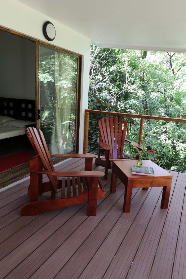 Cashew Nut Grove Chalets Port Glaud Extérieur photo